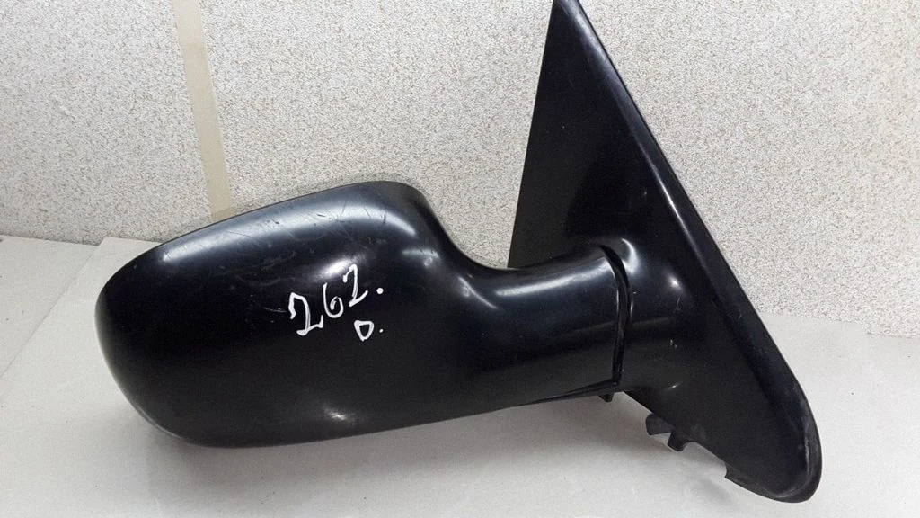 Front door electric wing mirror E1014049