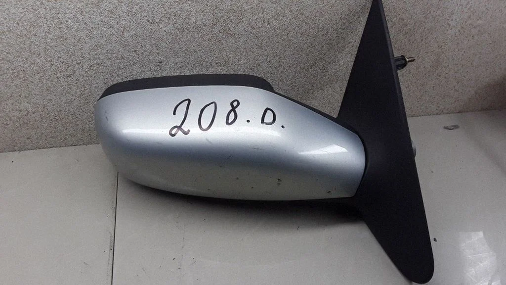 Front door electric wing mirror – Renault Laguna II (2001-2007)