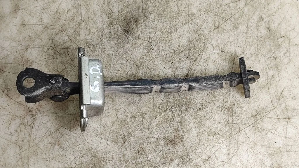 Rear door check strap stopper – Honda Civic (2006-2011)
