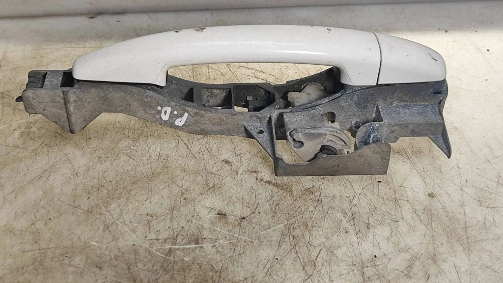 Tagaukse välimine käepide 9684559980