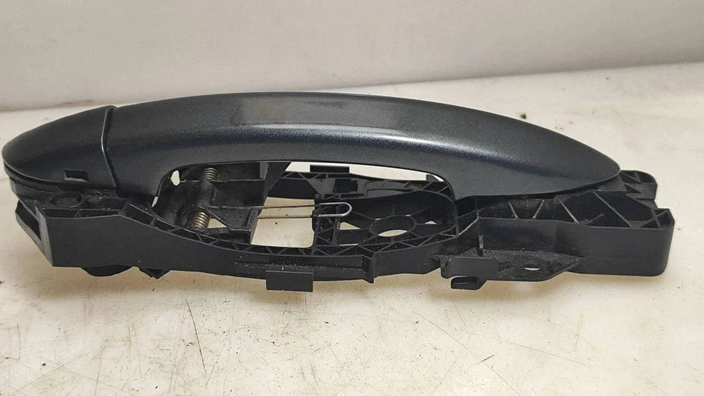 Rear door exterior handle 3C0837886J