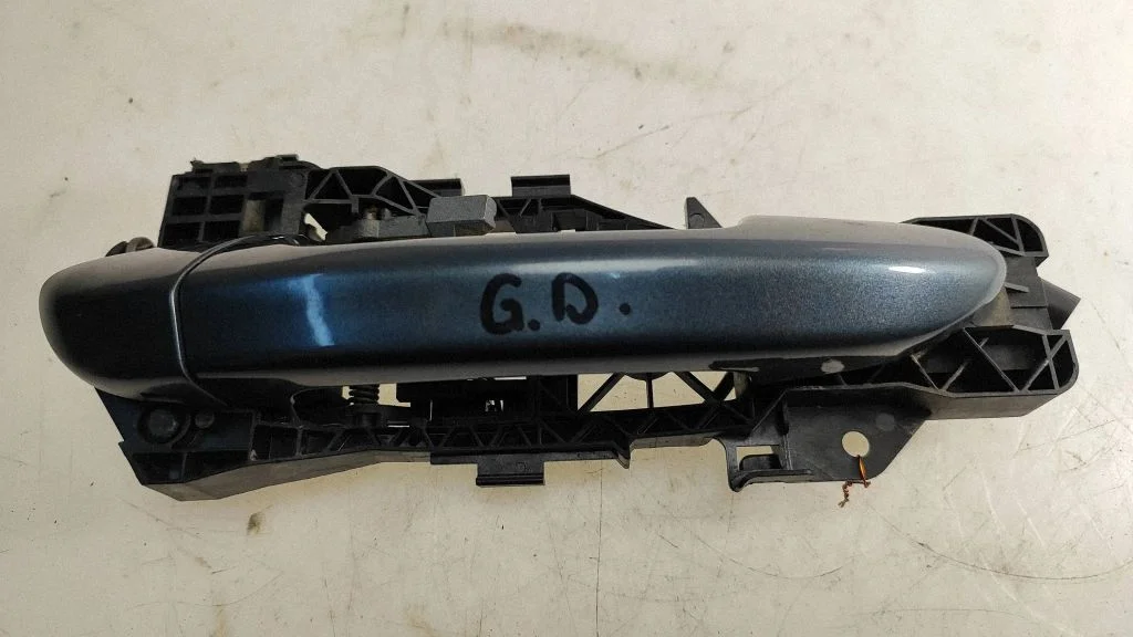 Rear door exterior handle 3C0837886J
