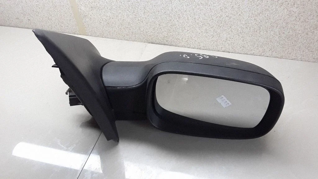 Front door electric wing mirror E9011105