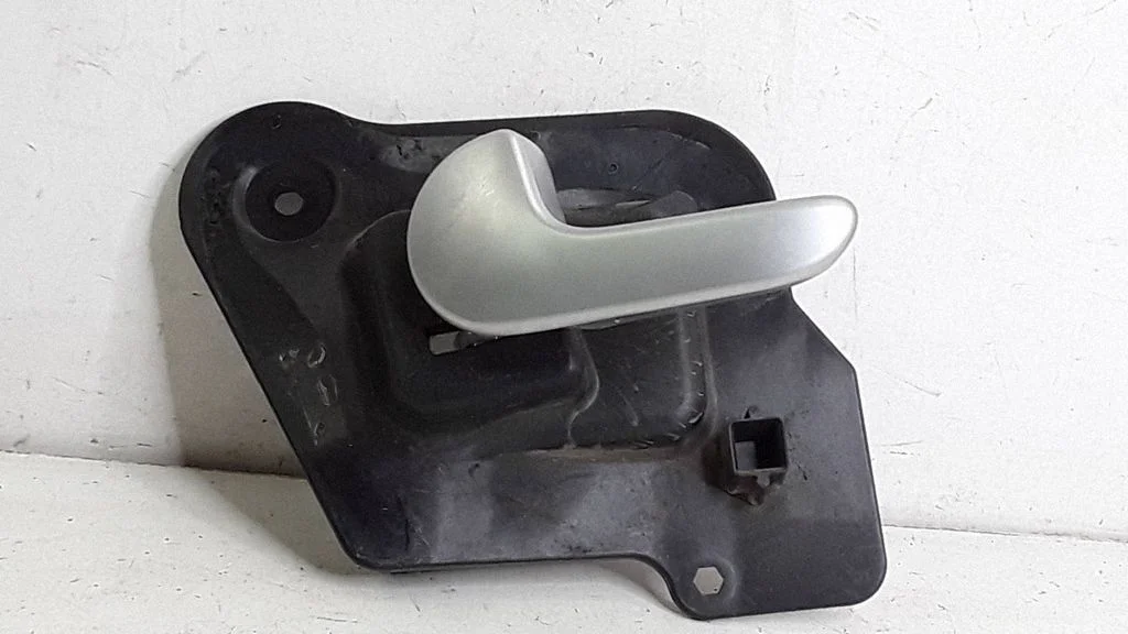 Tagaukse sisemine käepide – Opel Meriva A (2003-2010)
