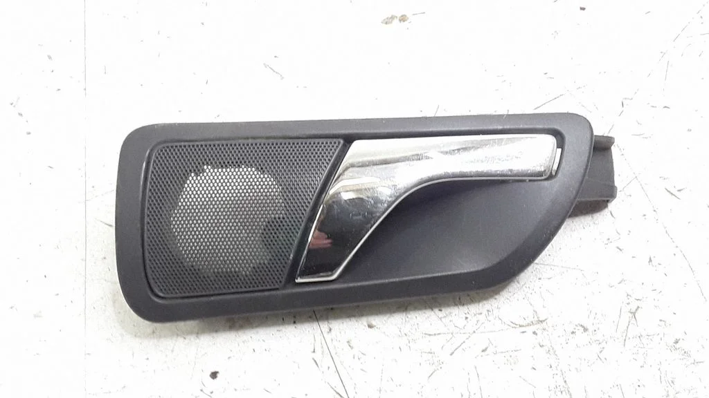 Tagaukse sisemine käepide – Skoda Fabia Mk1 (6Y) (1999-2007)