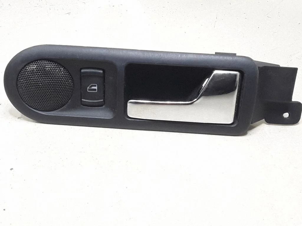 Tagaukse sisemine käepide – Volkswagen Passat B5 (1997-2000)