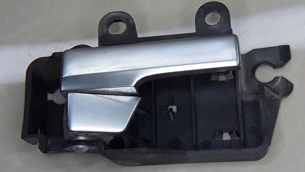 Tagaukse sisemine käepide – Ford Focus C-MAX (2003-2010)