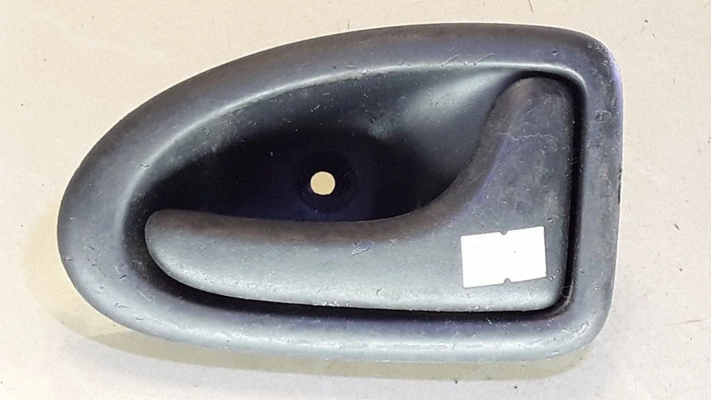 Tagaukse sisemine käepide – Renault Scenic I (1996-2003)