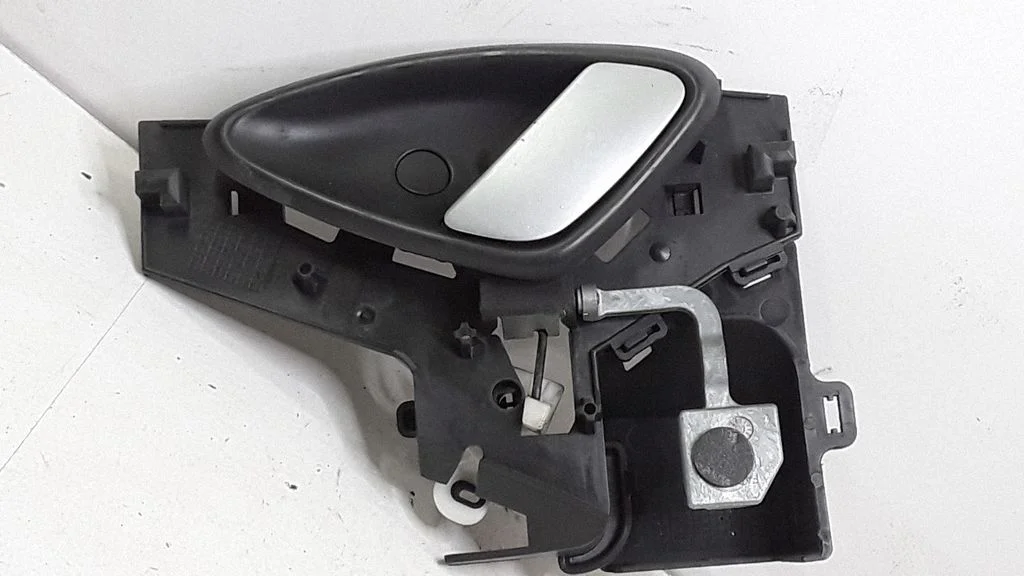 Tagaukse sisemine käepide – Citroen C5 (2005-2008)