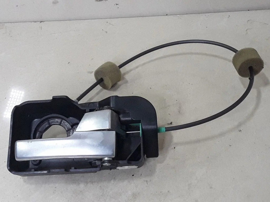 Tagaukse sisemine käepide – Ford Mondeo Mk III (2000-2007)
