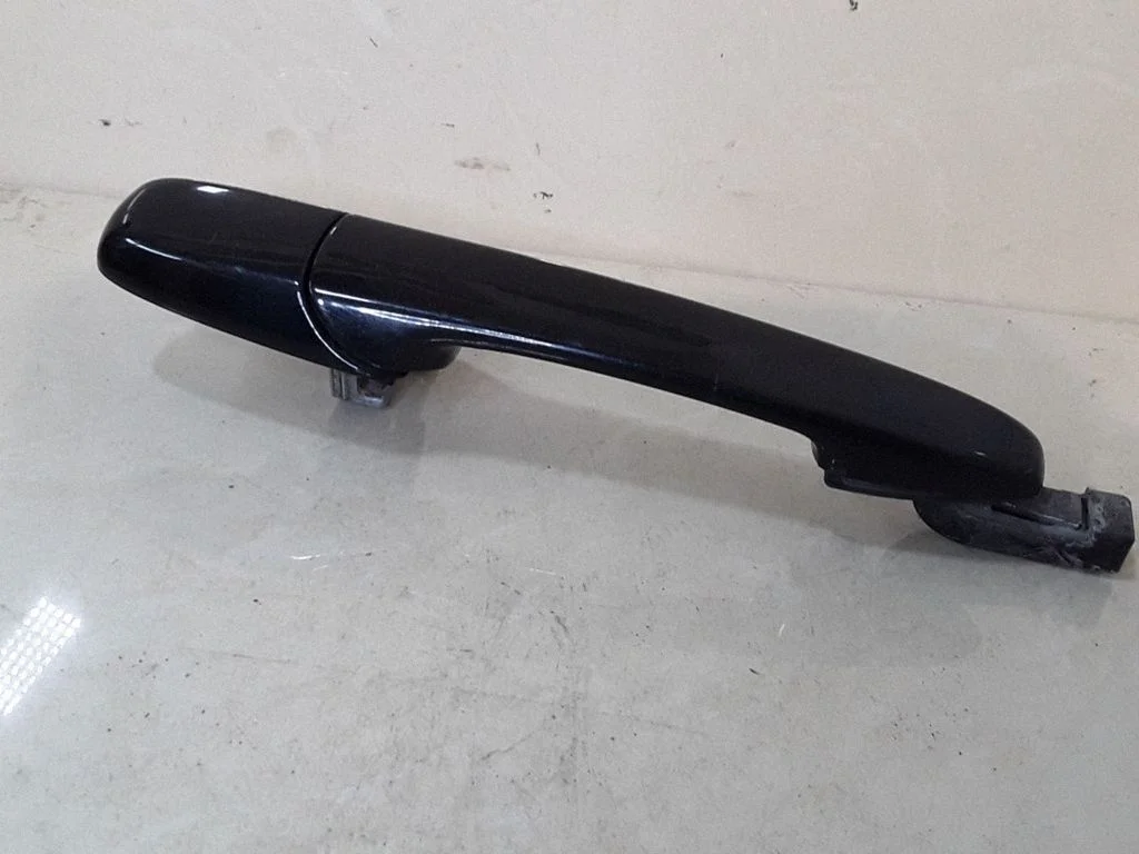 Rear door exterior handle – right