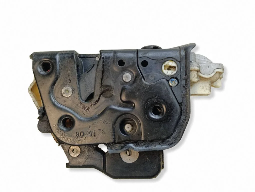 Rear door lock – Audi A6 Allroad C6 (2006-2011)