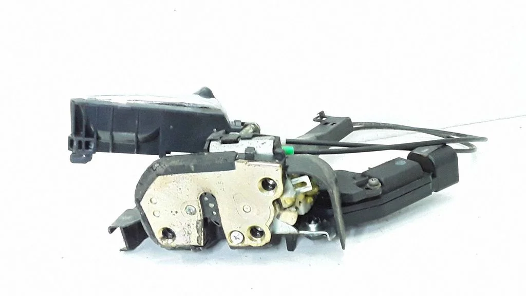 Rear door lock – right