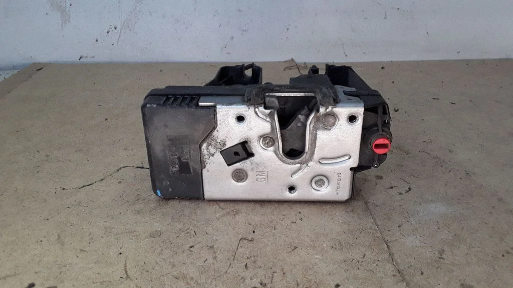 Rear door lock – Opel Zafira A (1999-2005)