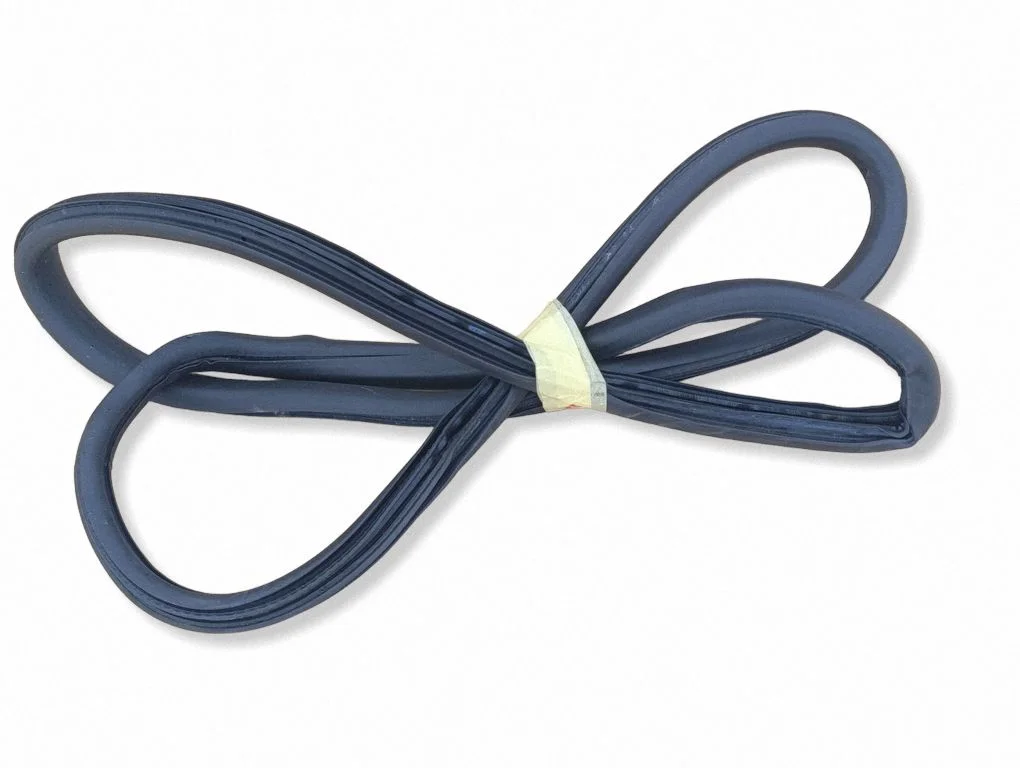 Tagaukse tihend (kere pool) – Peugeot 2008 I (2013-2019)