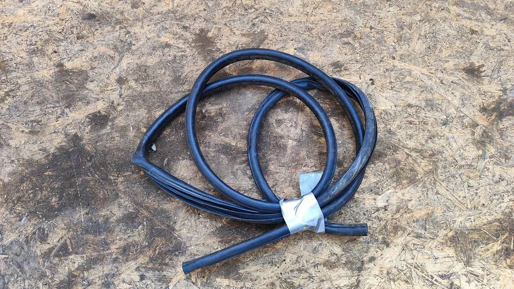 Tagaukse tihend (kere pool) – Opel Antara (2006-2016)
