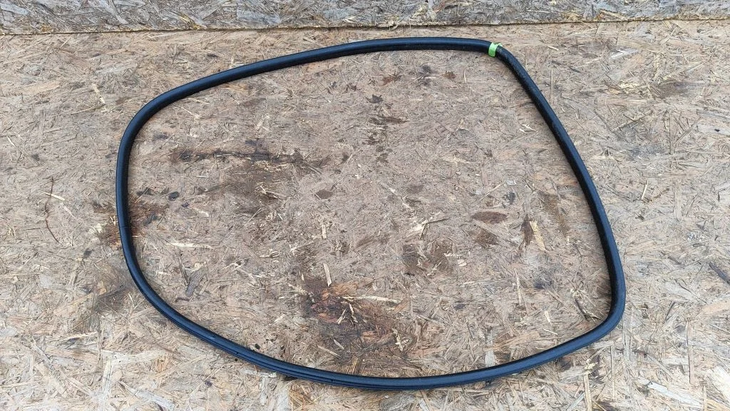 Tagaukse tihend (kere pool) – Peugeot 308 (2007-2013)