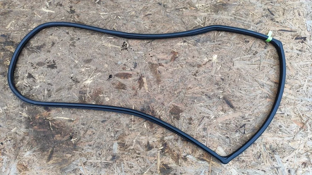 Tagaukse tihend (kere pool) – Mazda 6 (2008-2013)