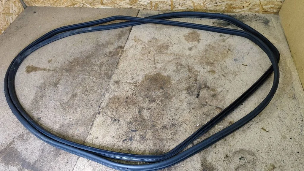 Tagaukse tihend (kere pool) – Subaru Outback (2007-2009)
