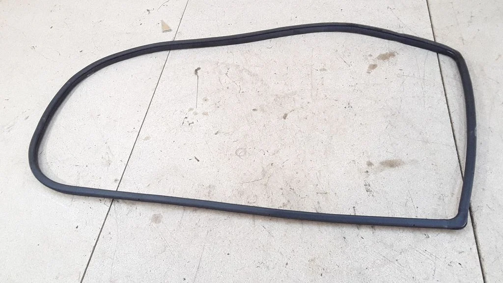 Tagaukse tihend (kere pool) – Subaru Impreza III (2008-2011)