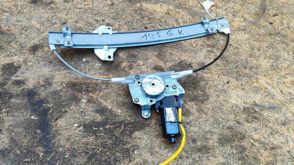Rear door window regulator with motor 96206768