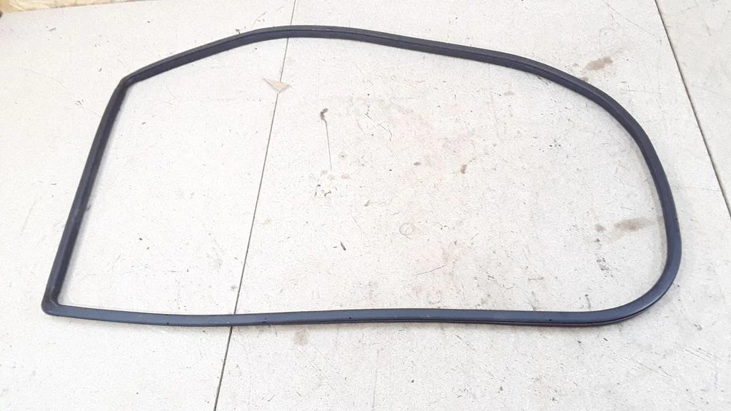 Tagaukse tihend (kere pool) – Subaru Impreza III (2008-2011)