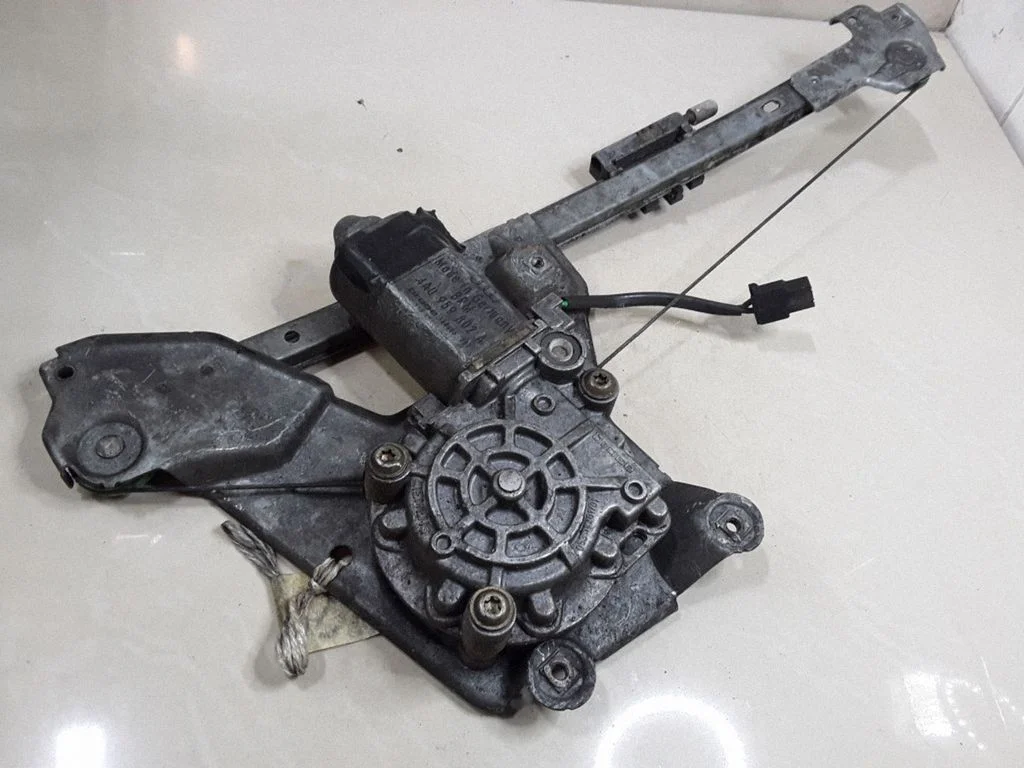 Rear door window regulator with motor 4A0959802A – Audi 100 S4 C4 (1990-1995)