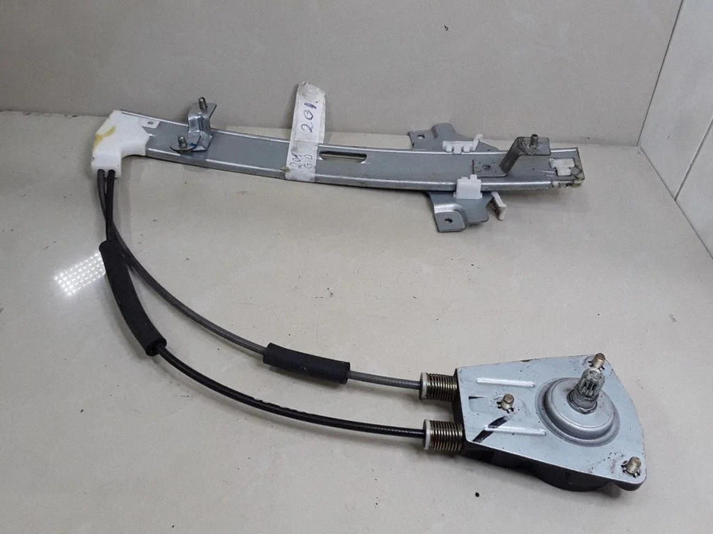 Podnośnik szyby tylnej mechaniczny (ręczny)