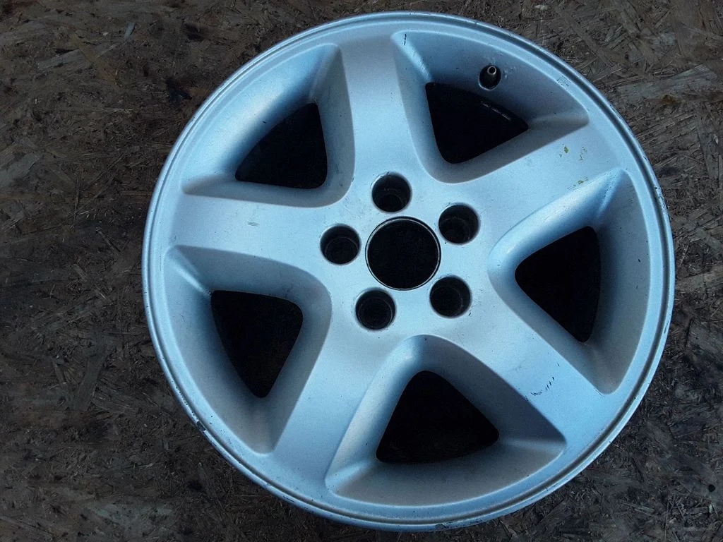 R16 valuvelg (-veljed) – Opel Zafira A (1999-2005)