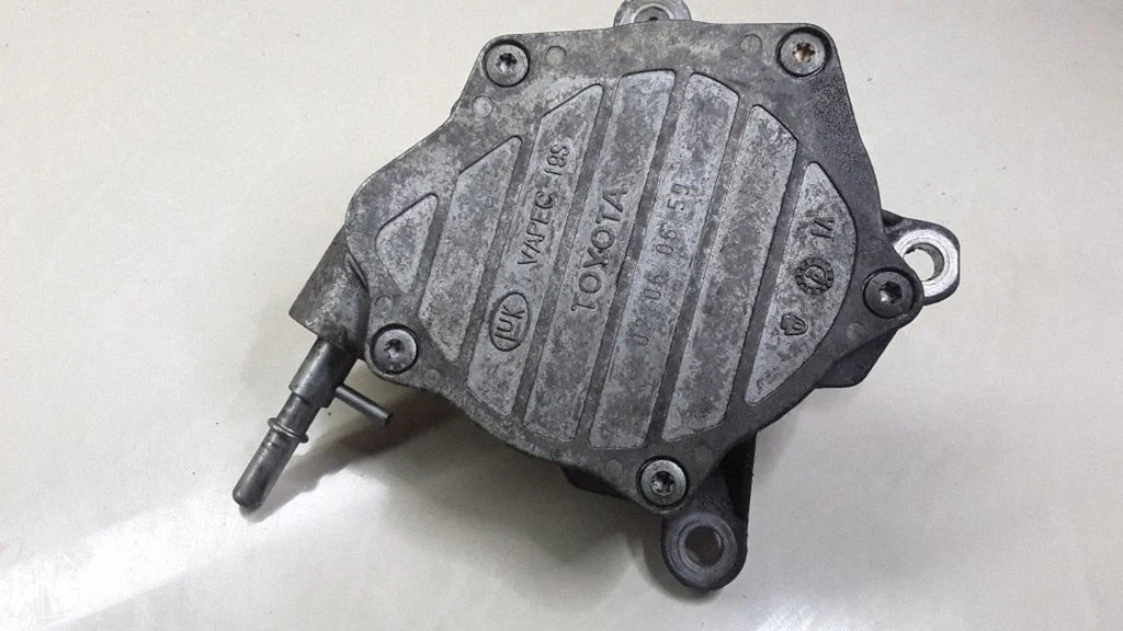 Vaakumpump – Toyota Avensis T250 (2006-2009)