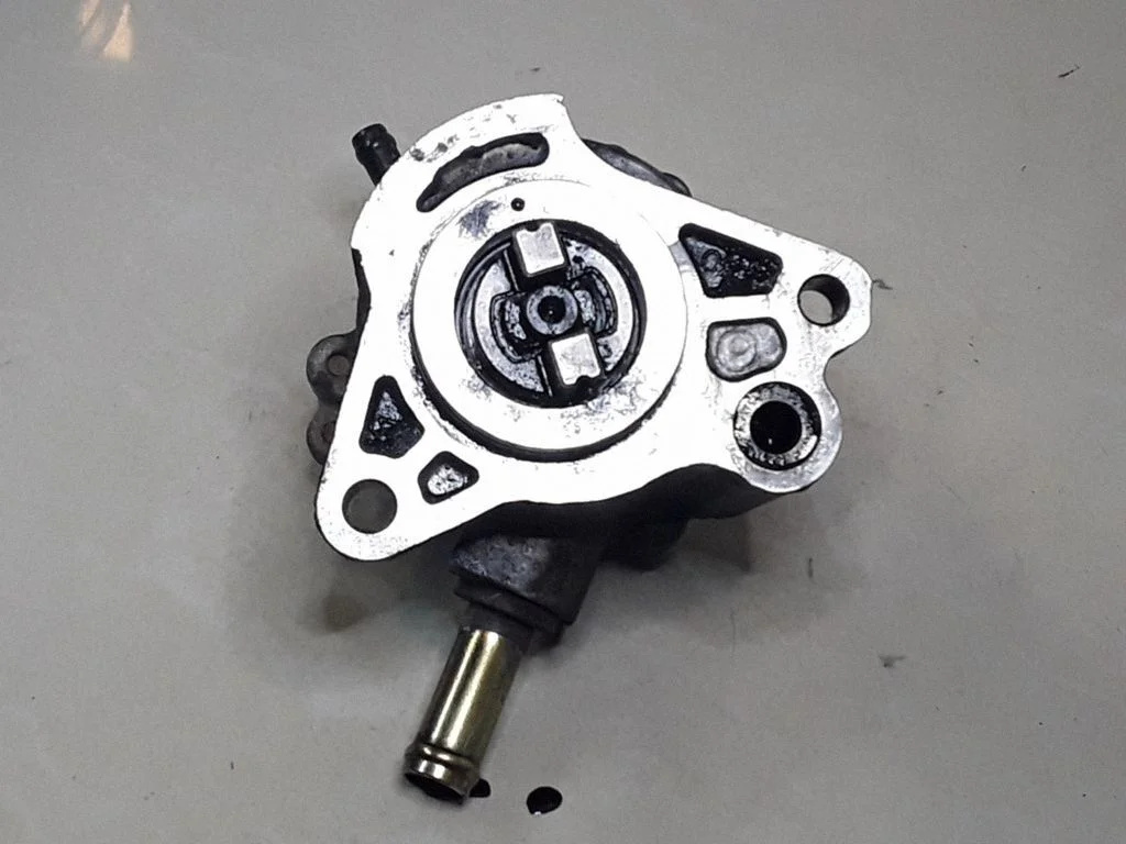 Vaakumpump – Toyota Corolla Verso E121 (2001-2004)