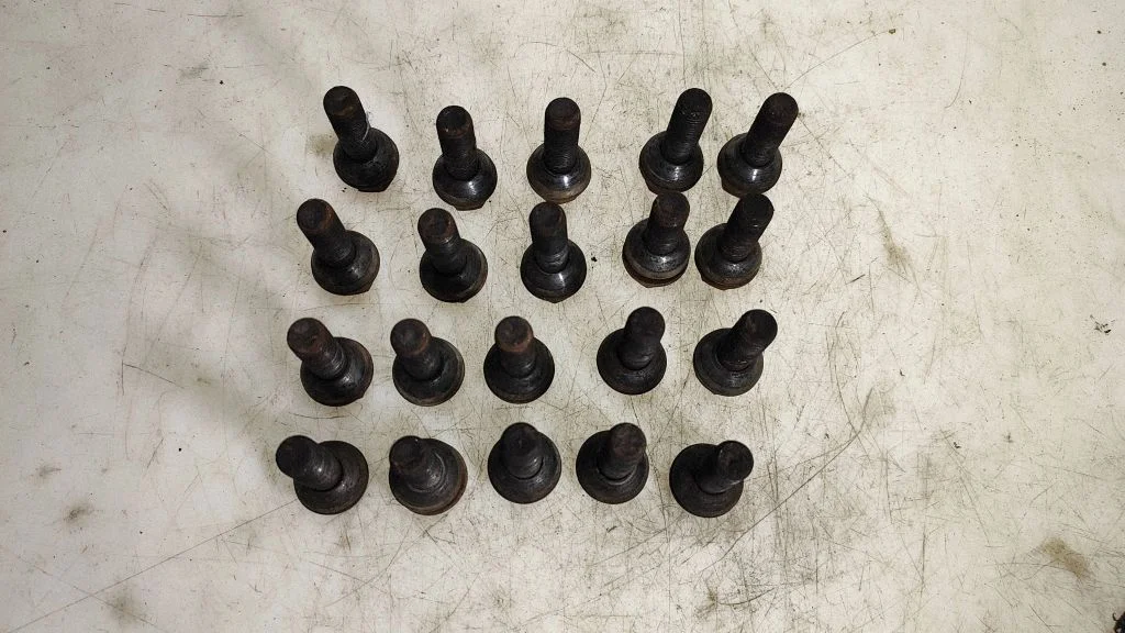 Nuts/bolts