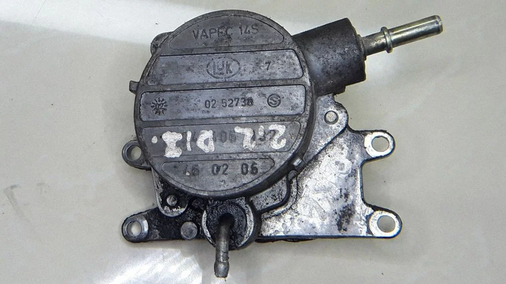 Vacuum pump 0252738