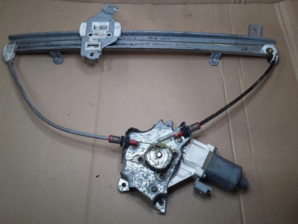 Front door window regulator with motor 0130822203