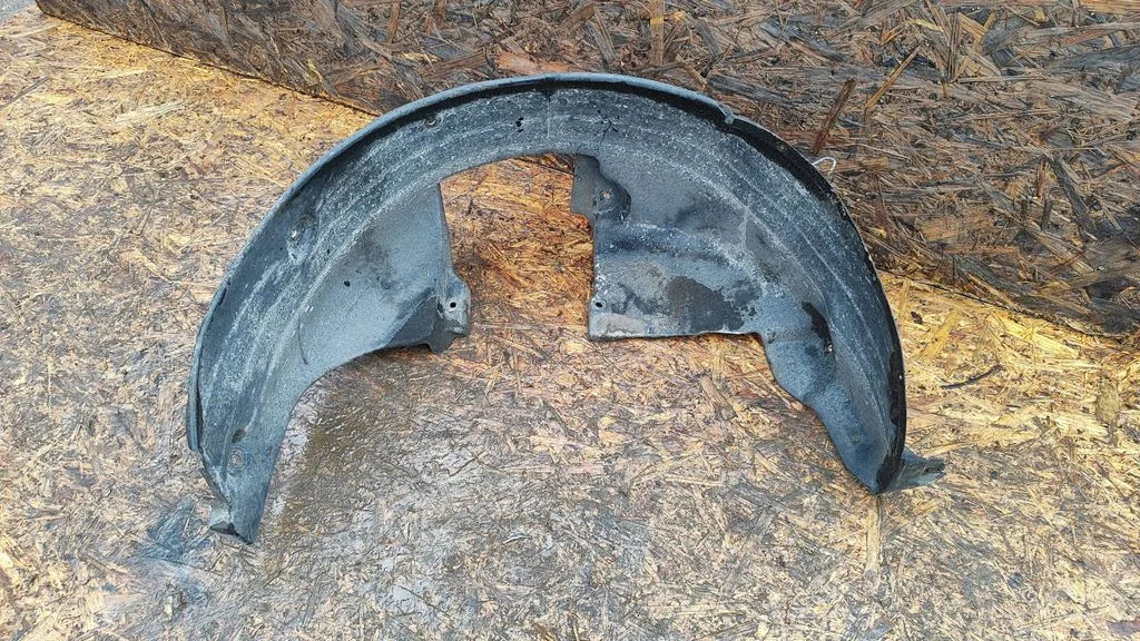 Tagumine poritiivakate 868251H000