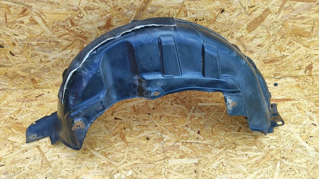 Tagumine poritiivakate 59122CS010