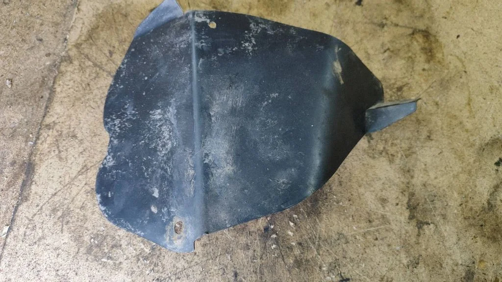 Rear arch fender liner splash guards 76748JD00A