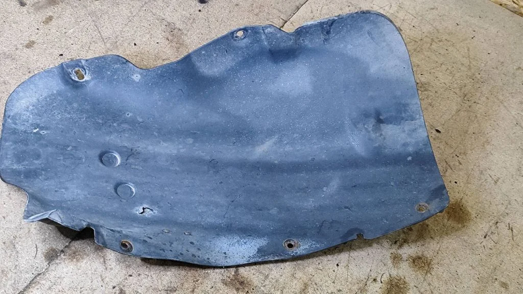 Rear arch fender liner splash guards 09180847