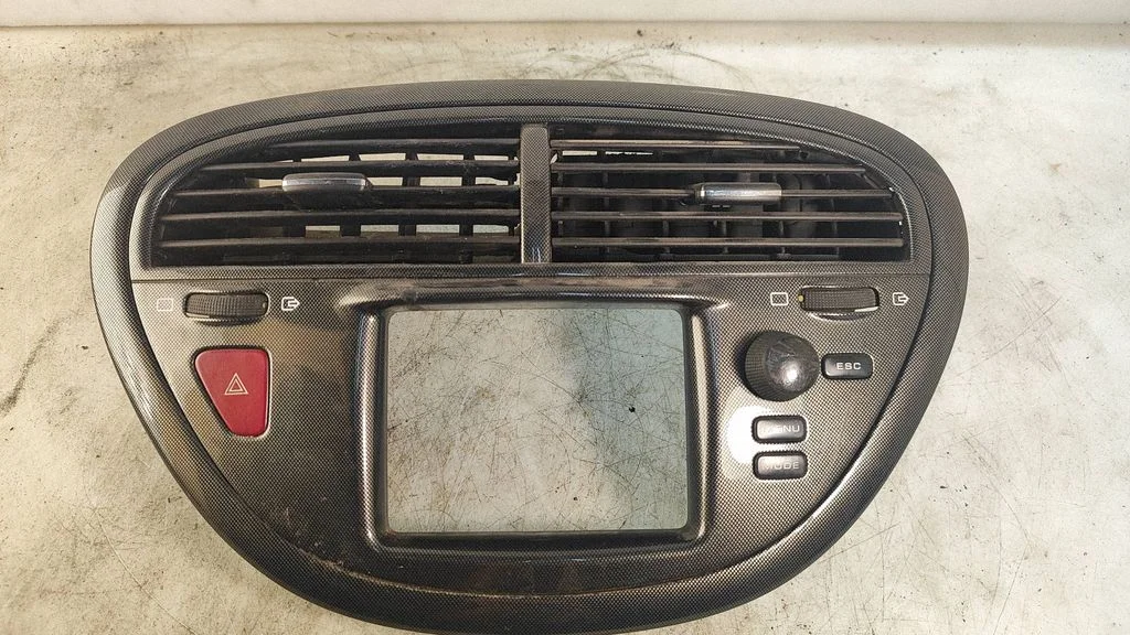 Dash center air vent grill 9629444377