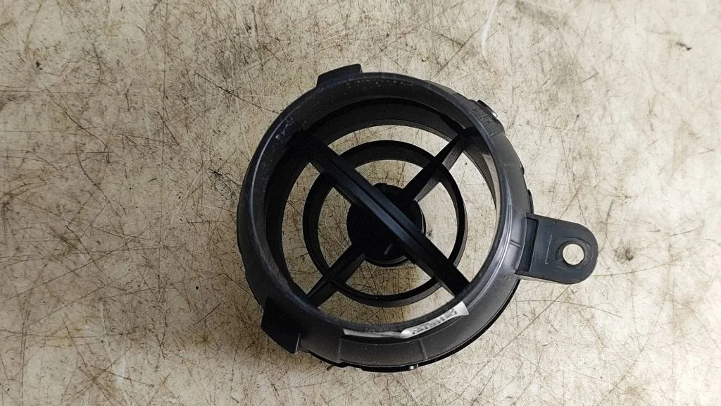 Dash center air vent grill – Mini Cooper Countryman R60 (2011-2016)