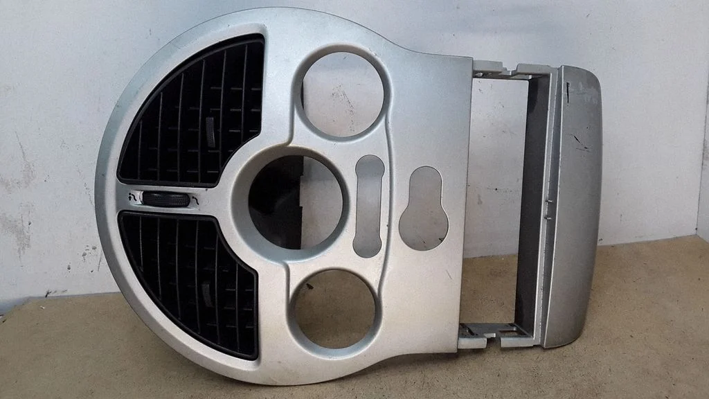Dash center air vent grill 8200327060