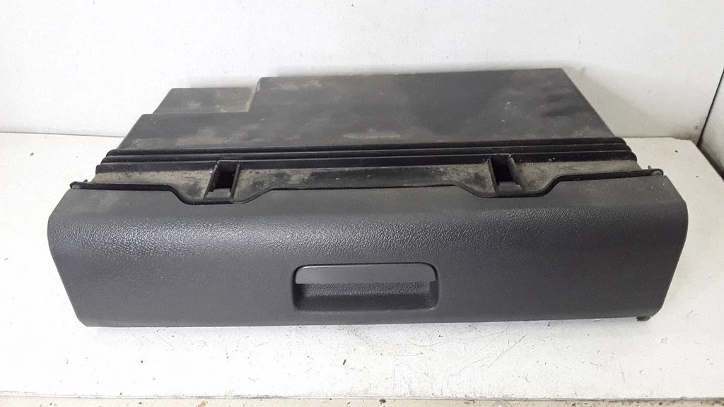 Glove box 1T0881580A