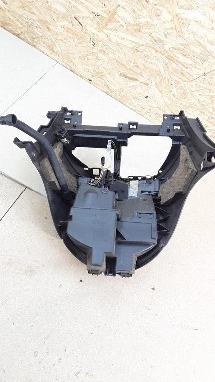 Glove box 1497694077