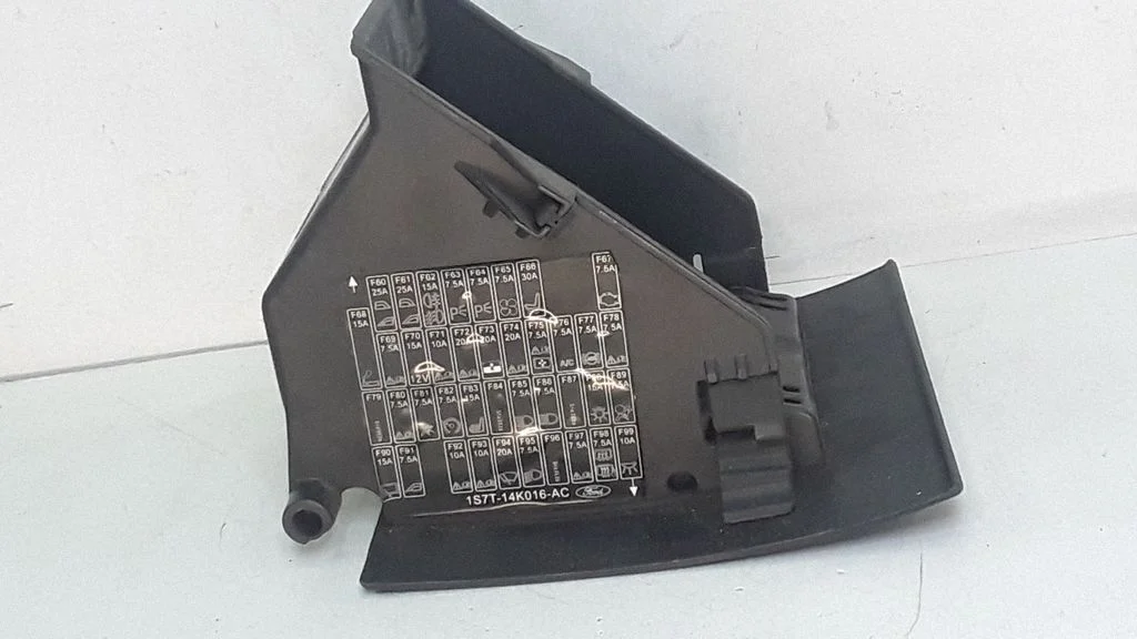 Glove box 1S7T14K016AC