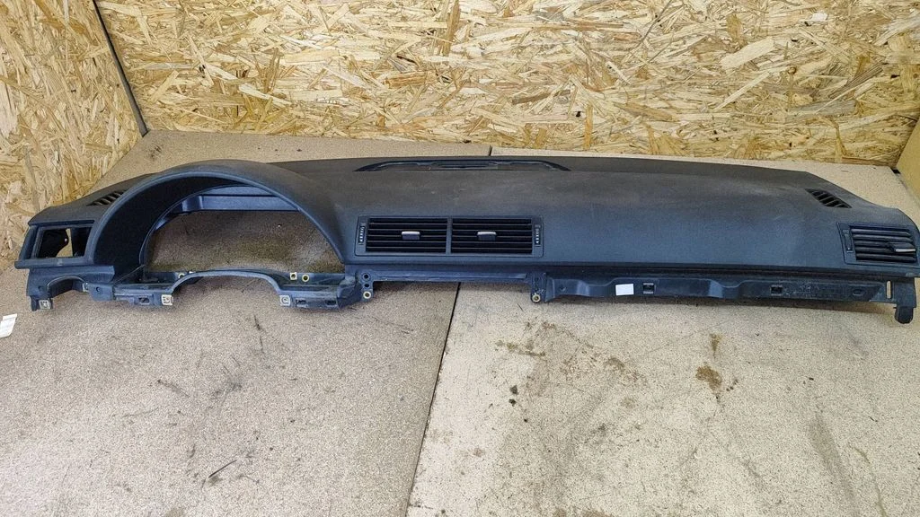 Dashboard 8E1857067A