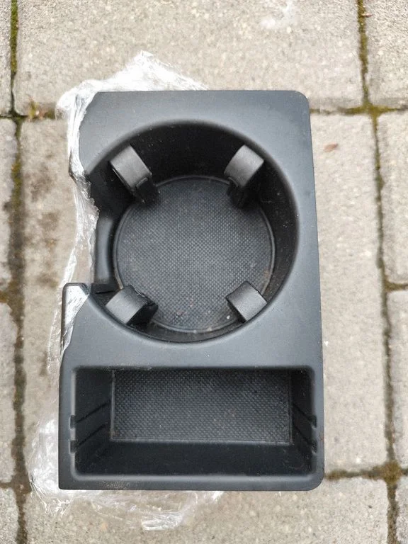 Cup holder – Audi A6 Allroad C6 (2006-2011)