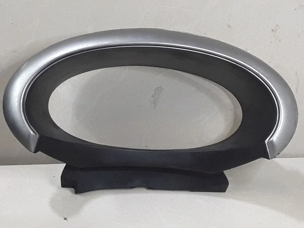 Näidikute paneeli viimistlus – Nissan Micra (2003-2007)
