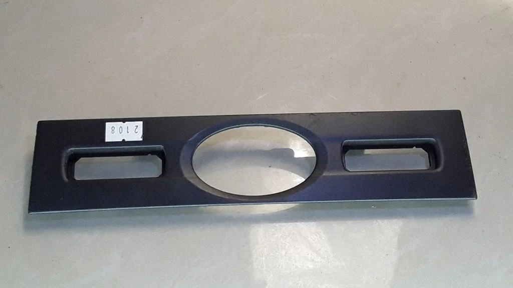 Näidikute paneeli viimistlus – Ford Mondeo Mk III (2000-2007)