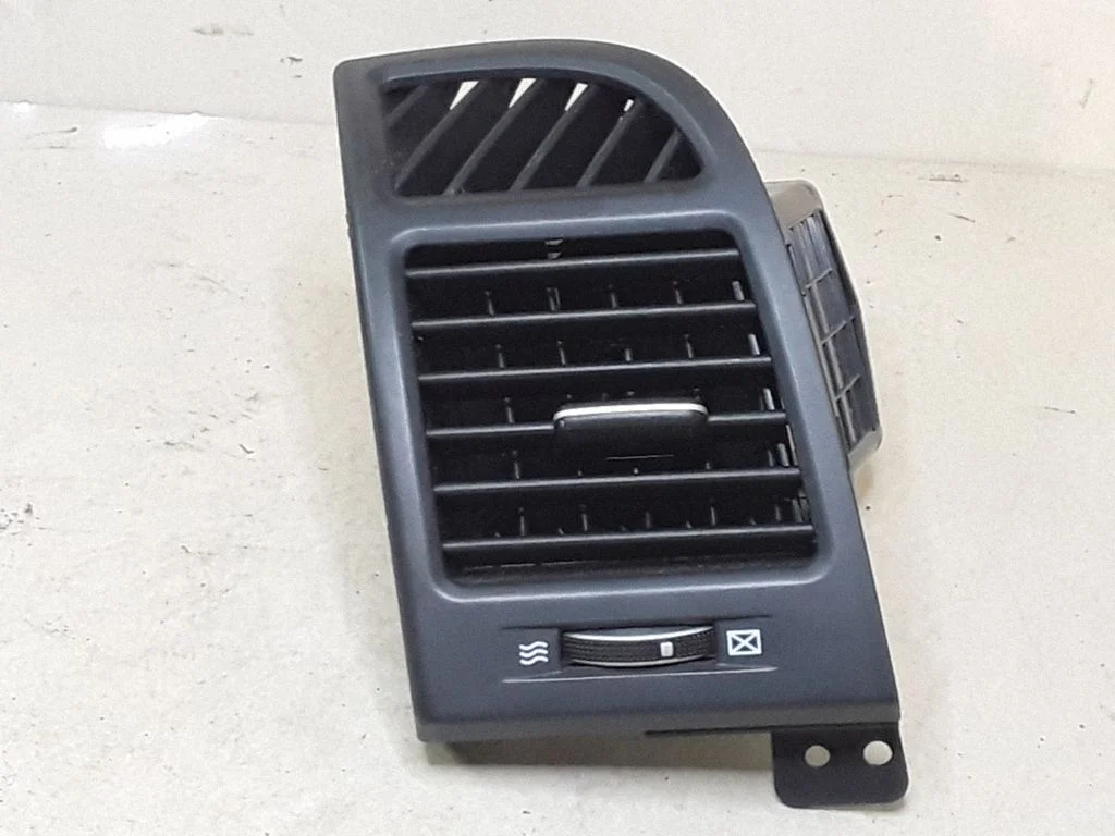 Dashboard side air vent grill/cover trim 974902B900