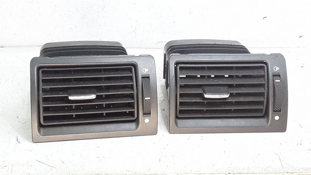 Dashboard side air vent grill/cover trim